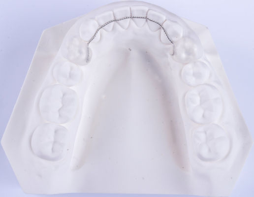 kaufen Nicht abnehmbare Zunge Draht Halterung Orthodontie Halterungen zum Ausrichten der Zähne online manufacture